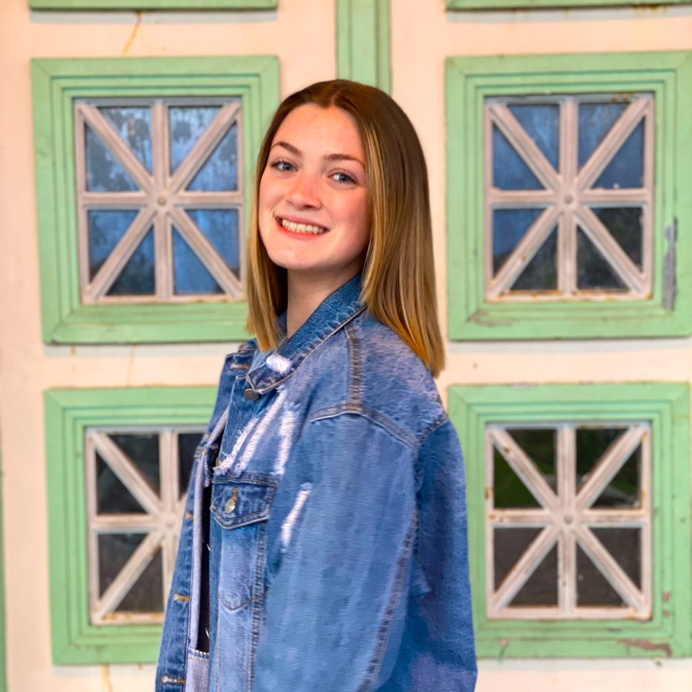 Meet your Posher, Kayla